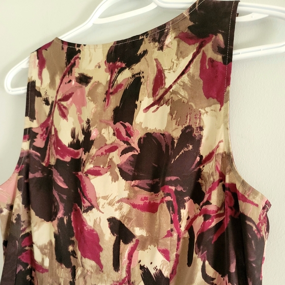 Ann Taylor Women's Sleeveless Floral Ruffled Top Size 6 - Picture 7 of 10